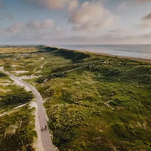 Apartment 't Schelpje With Free Parking, Zandvoort